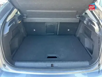 Photo 13 Citroën C4  PureTech 130ch S&S Shine EAT8