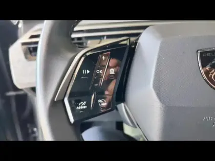 Photo 12 Peugeot 3008  1.2 Hybrid 136ch Allure e-DCS6