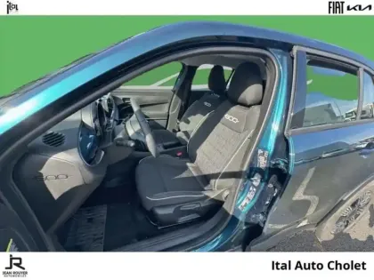 Photo 8 Fiat 600  1.2 Hybrid Turbo 145ch Icône eDCT6 Step 2