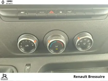 Photo 14 Renault Master  Fg F3300 L2H2 2.3 Blue dCi 135ch Confort Euro6E