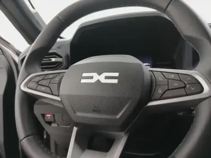 Photo 13 Dacia Duster  1.6 hybrid 140ch Journey