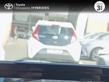 Photo 14 Toyota Yaris  116h Design 5p MY21