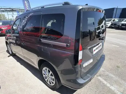 Photo 6 Ford Tourneo Connect  1.5 EcoBoost 114 ch Titanium TPMR