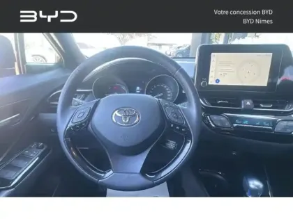 Photo 10 Toyota C-HR  1.8 Hybride 122ch Design Ultimate E-CVT