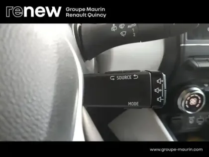 Photo 11 Renault Clio  1.6 E-Tech hybride 140ch Intens -21N