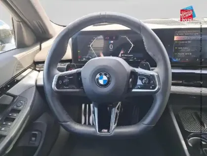Photo 11 BMW Serie 5 Série 5 520dA 197ch M Sport xDrive