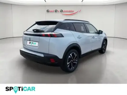 Photo 6 Peugeot 2008  e- 136ch Roadtrip