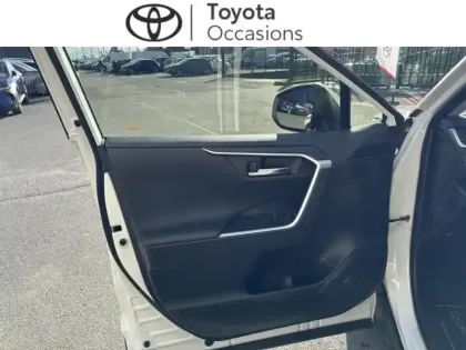 Photo 12 Toyota Rav4  2.5 Hybride 218ch Dynamic Business 2WD + Programme Beyond Zero Academy MY24