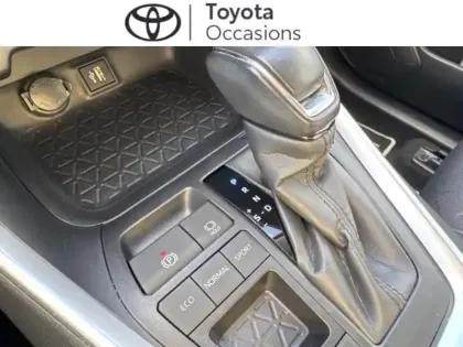 Photo 8 Toyota Rav4  2.5 Hybride 218ch Dynamic Business 2WD + Programme Beyond Zero Academy MY24
