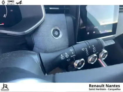 Photo 13 Renault Clio  1.0 TCe 90ch Techno