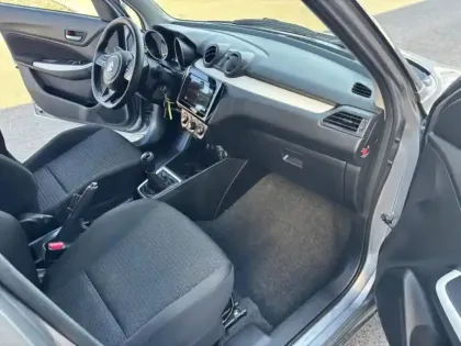 Photo 11 Suzuki Swift  1.2 Dualjet Hybrid 83ch Privilège