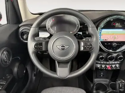 Photo 11 Mini Mini  5 Portes Cooper 136ch Edition Premium Plus BVA7