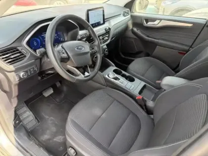 Photo 9 Ford Kuga  2.5 Duratec 190 ch FHEV E85 Titanium BVA