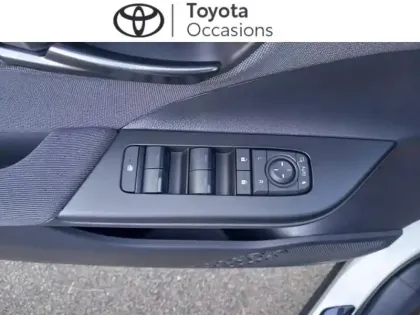 Photo 12 Toyota C-HR  2.0 Hybride Rechargeable 225ch Graphic MY26