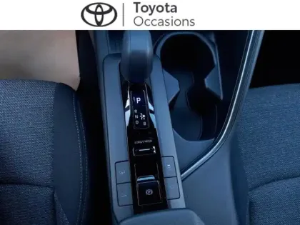 Photo 8 Toyota C-HR  2.0 Hybride Rechargeable 225ch Graphic MY26