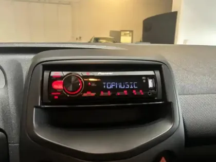 Photo 11 Citroën C1  VTi 72 S&S Live 3p E6.d