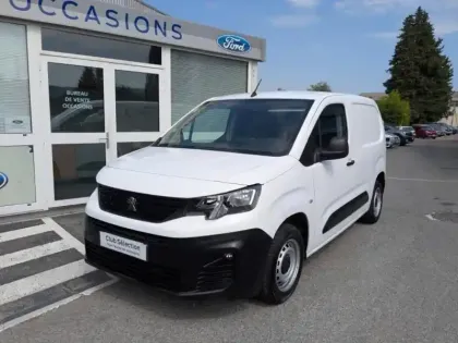 Photo Peugeot Partner Asphalt