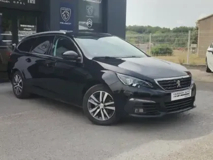 Photo 17 Peugeot 308 II Puretech 130 S&S EAT8 Allure Busin