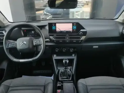 Photo 7 Citroën C4 III PureTech 130 S&S BVM6 Shine