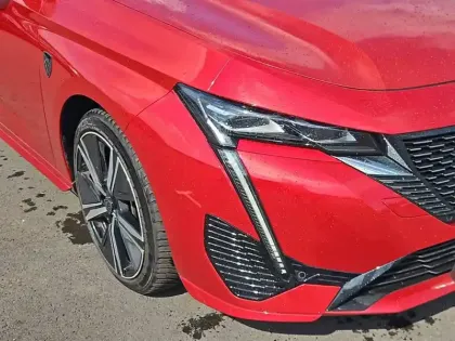Photo 15 Peugeot 308  PHEV 180 e-EAT8
