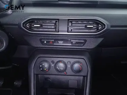 Photo 48 Dacia Sandero  SCe 65
