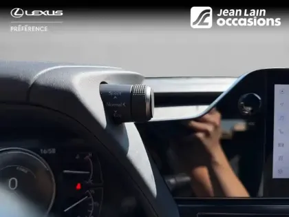 Photo 19 Lexus UX  250h 2WD