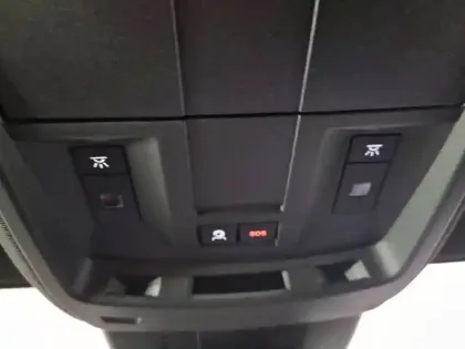 Photo 26 Peugeot 3008  Hybrid 145 e-DCS6