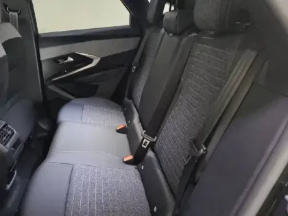 Photo 11 Peugeot 3008  Hybrid 145 e-DCS6