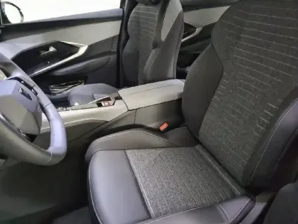 Photo 10 Peugeot 3008  Hybrid 145 e-DCS6