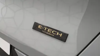 Photo 24 Renault Captur  E-Tech full hybrid 160 ch