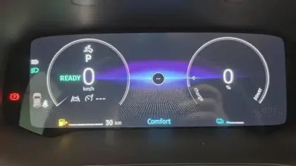 Photo 13 Renault Captur  E-Tech full hybrid 160 ch