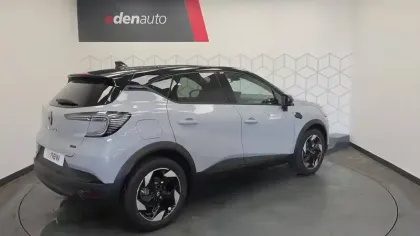 Photo 10 Renault Captur  E-Tech full hybrid 160 ch