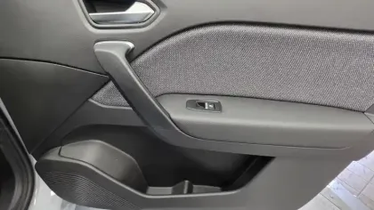 Photo 33 Renault Captur  E-Tech full hybrid 160 ch