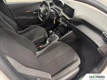 Photo 12 Peugeot 208  PureTech 75 S&S BVM5