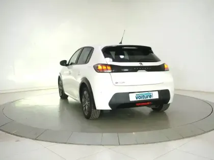 Photo 6 Peugeot 208  Electrique 50 kWh 136ch