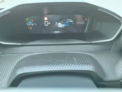 Photo 7 Peugeot 2008  Hybrid 110 e-DCS6