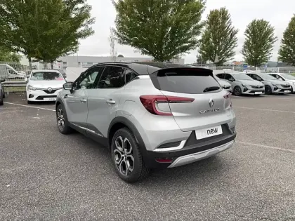 Photo 9 Renault Captur  E-Tech Plug-in 160