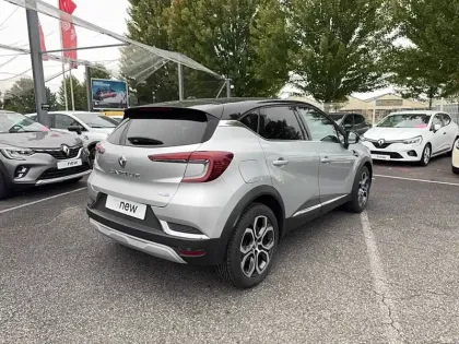 Photo 11 Renault Captur  E-Tech Plug-in 160