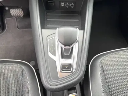 Photo 22 Renault Captur  E-Tech Plug-in 160