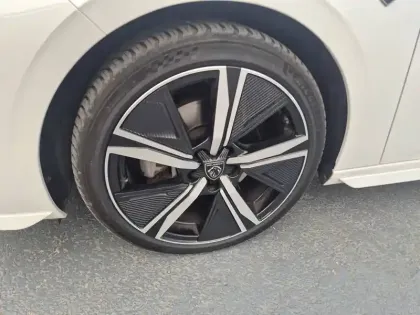 Photo 10 Peugeot 308  BlueHDi 130ch S&S EAT8