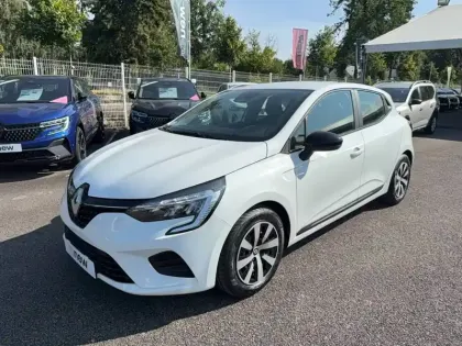 Photo 43 Renault Clio  E-Tech full hybrid 145