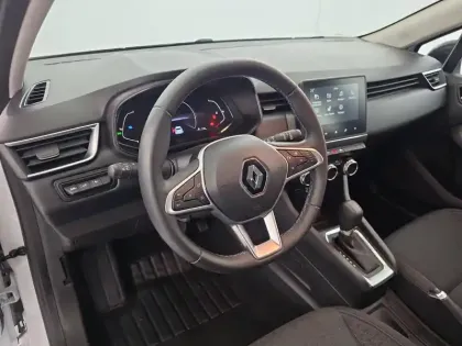 Photo 18 Renault Clio  E-Tech full hybrid 145
