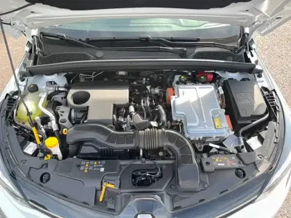 Photo 66 Renault Clio  E-Tech full hybrid 145