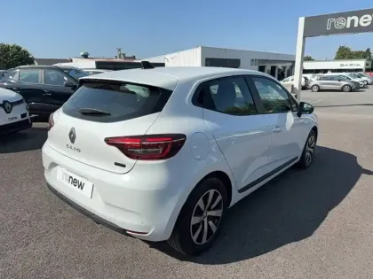 Photo 47 Renault Clio  E-Tech full hybrid 145