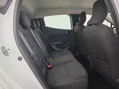 Photo 26 Renault Clio  E-Tech full hybrid 145
