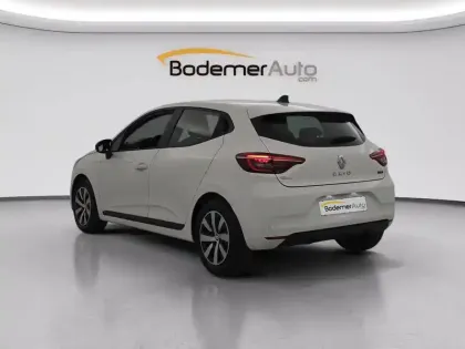 Photo 11 Renault Clio  E-Tech full hybrid 145