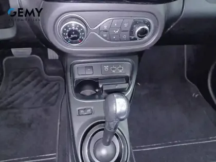 Photo 48 Renault Twingo  III Achat Intégral - 21