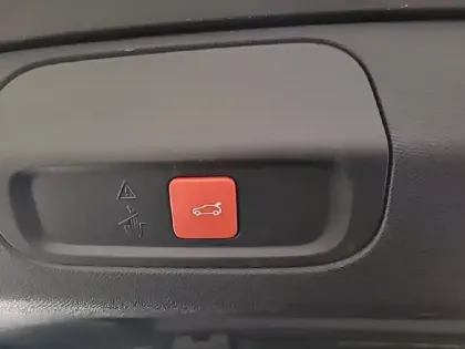 Photo 54 Peugeot 408  PHEV 225 e-EAT8