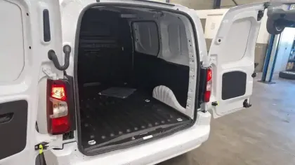 Photo 5 Opel Combo  CARGO M DIESEL 130 CH AUT.