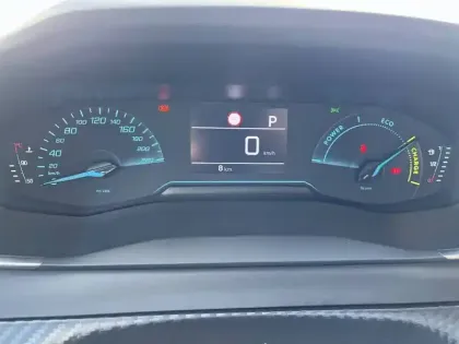 Photo 9 Peugeot 208  Hybrid 110 ch e-DCS6